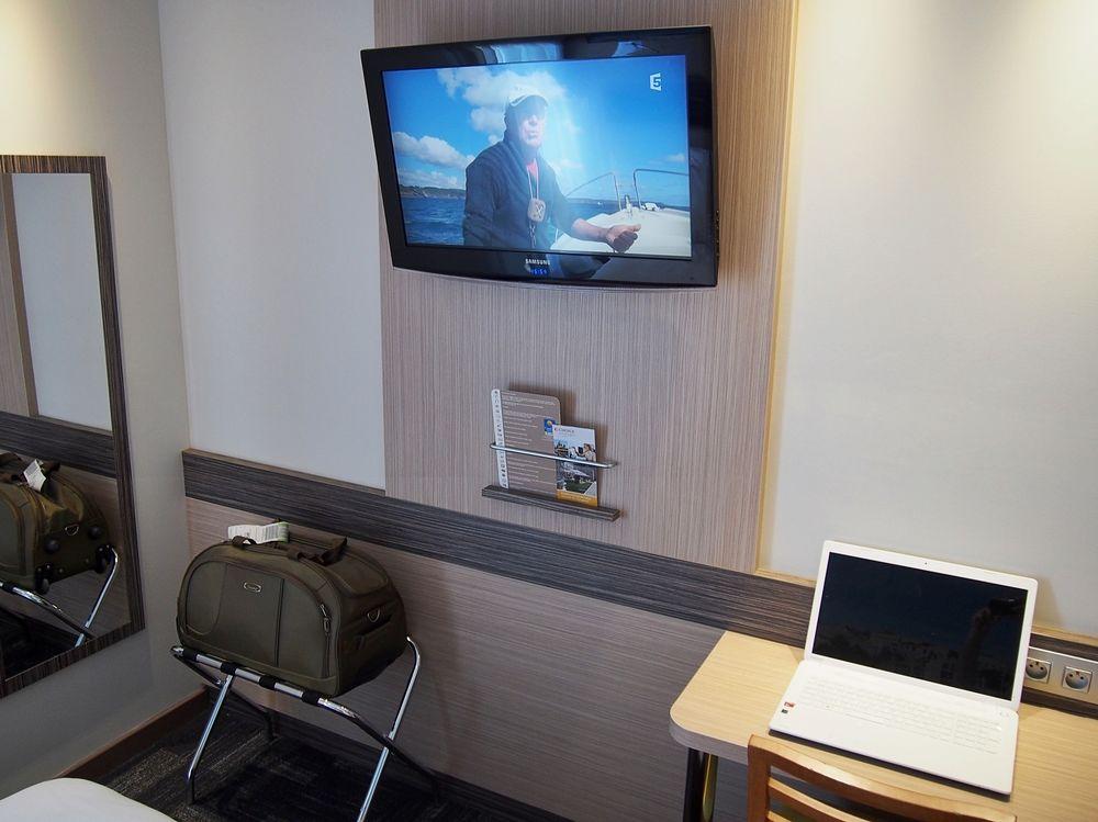 Greet Marseille Provence Aeroport 3*